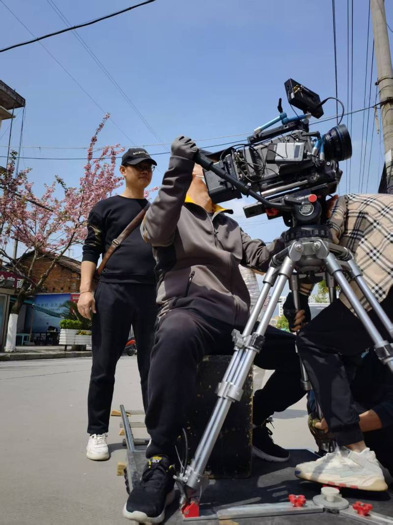 老河口市广告片拍摄：快消品牌爆款之选，网感内容适配社媒传播！